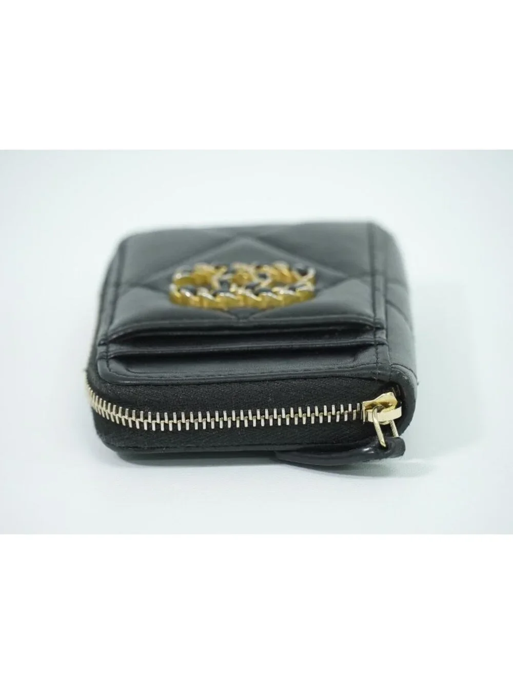 Chanel 19 D'isneuf CC Logo Card Coin Purse Lambskin Leather Black
